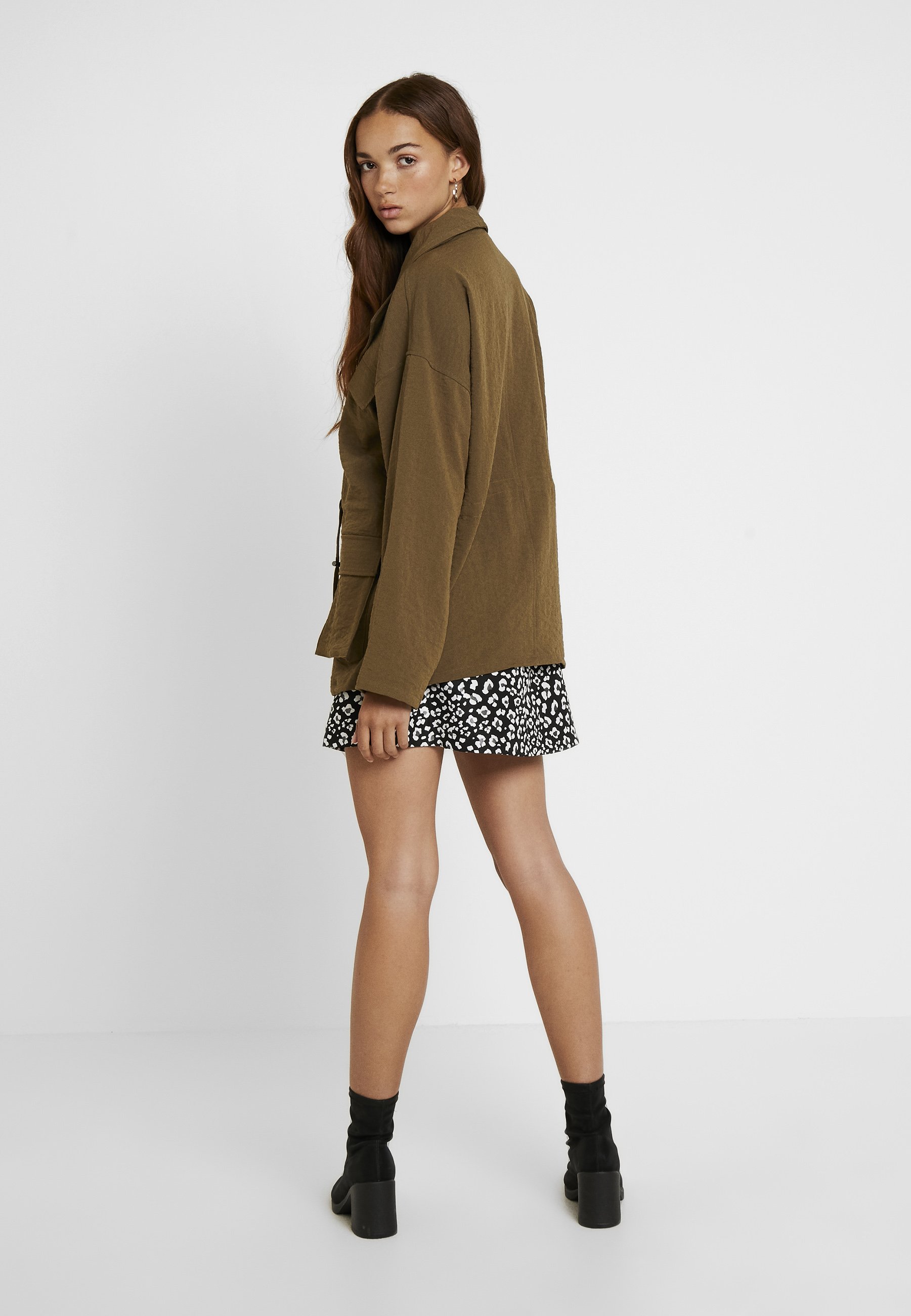 YAS YASMALLA JACKET ICONS Lett jakke beech Zalando.no Y.A.S YASMALLA JACKET ICONS