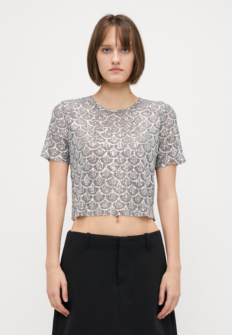 ONLY Tall - ONLBEAD O NECK TOP BOX  - Marškinėliai su spaudiniu - ultimate grey/silver, Padidinti