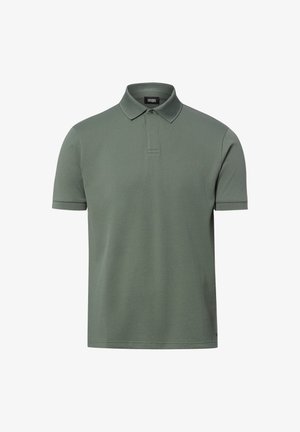 Olivgrünes Poloshirt mit kurzen Ärmeln, klassischem Kragen und durchgehendem Knopfverschluss, strukturierter Stoff, auf weißem Hintergrund präsentiert.
