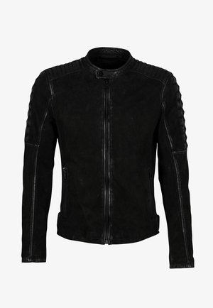 Giacca in pelle nera con zip frontale, dettagli trapuntati sulle spalle e due tasche laterali. Texture liscia con design aderente.