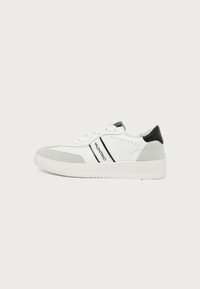 Δεν επιλέχθηκε, white/black