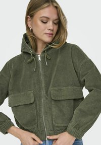ONLY ONLKENZIE JACKET - Lichte jas - khaki