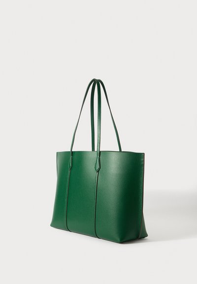 Grøn læder tote taske med to lange håndtag, glat tekstur og en let struktureret rektangulær form mod en hvid baggrund.