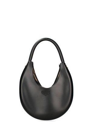 Sac hobo en cuir noir avec une finition lisse, de forme semi-circulaire large, une longue bandoulière et des accents de fermeture à glissière dorée sur le dessus.