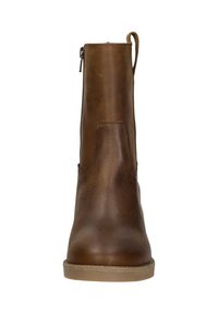 Bruine leren enkellaars met een gladde afwerking, zijklepper en een trekhaak aan de achterkant. Rondneus en minimalistisch ontwerp.