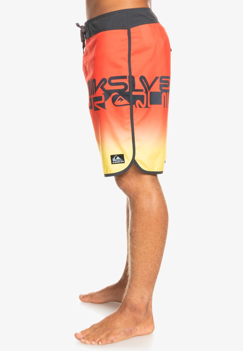 Herren Badehosen | Quiksilver EVERYDAY SCALLOP Badeshorts fiery coral/pink - QS56344 Herren Badehosen | Quiksilver EVERYDAY SCALLOP Badeshorts fiery coral/pink - QS56344