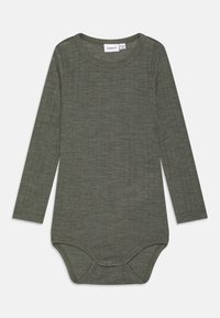 Ikke valgt, mulled basil