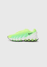Nike Sportswear - AIR MAX DN8 - Sportcipő - volt/black/green strike/summit white Miniatűr kép 1