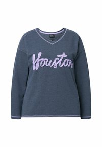 Felpa scura blu navy con maniche lunghe, scollatura a V e testo ricamato "Houston" in viola. Presenta cuciture a contrasto lungo l'orlo e i polsini.