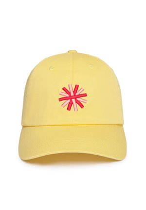 Žltá baseballová čiapka s červeno-ružovým abstraktným výšivkovým vzorom hviezdneho výbuchu na prednej strednej časti korunky.