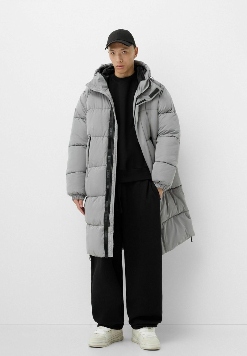 Bershka Wintermantel grijs