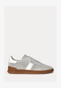 Unselected, taupe grey/deckwash white