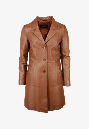 Brun læderjakke med skræddersyet design, klapkrave, treknaplukning og lange ærmer. Har sidelommer og en glat overflade.