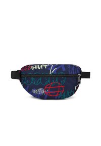 Bum bag ve tmavě modré tkanině s barevnými graffiti vzory v červené, zelené a žluté barvě, se zipovým uzávěrem a nastavitelním popruhem.