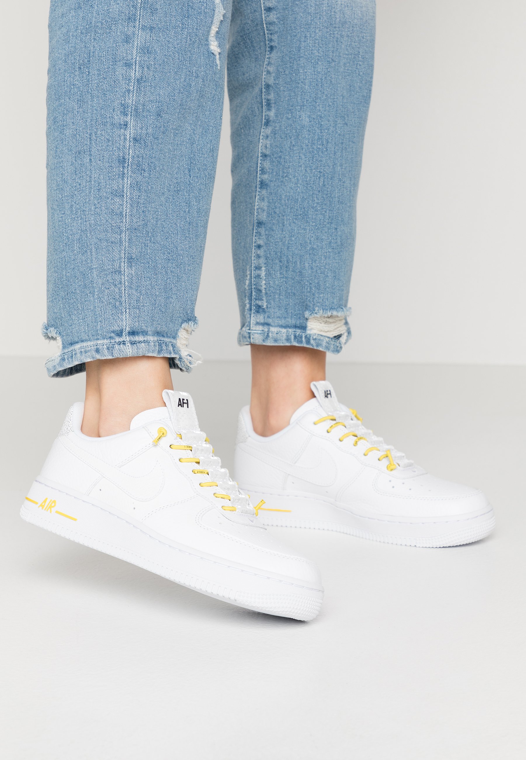 womens air force 1 07 lx