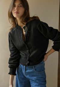 Laura Ashley POINTELLE  - REGULAR FIT - Kardiganas - black