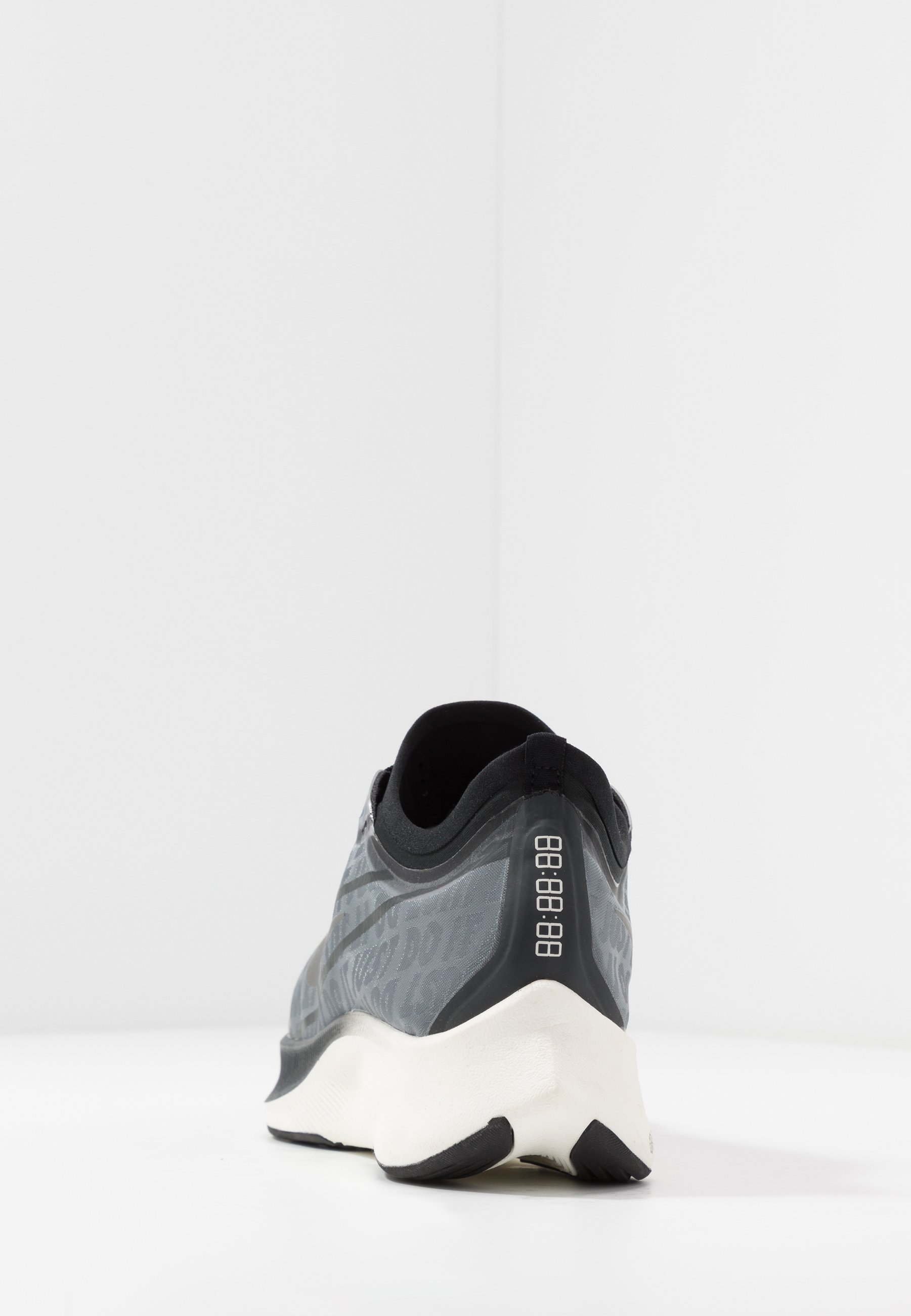 zalando nike zoom fly 3