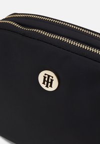 Tommy Hilfiger POPPY CROSSOVER - Torba preko tijela - black