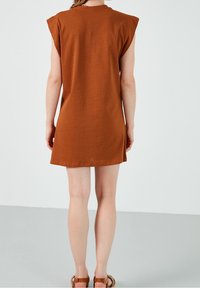 LELA Trikoomekko - brown