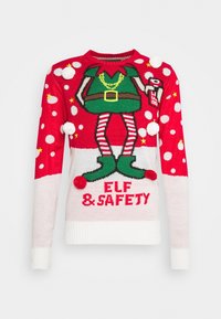 Suéter navideño rojo y blanco con piernas de duende, zapatos verdes, pompones blancos y el texto "ELF & SAFETY" en el frente.