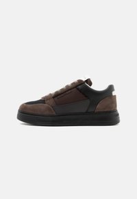 Non sélectionné, dark brown/black