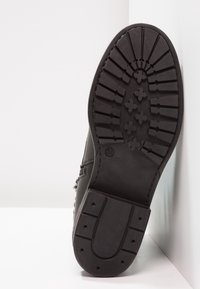 Zign Botines camperos - black
