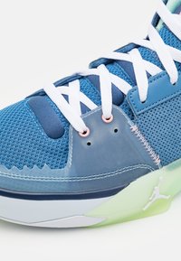 Jordan JORDAN ONE TAKE 5 - Krepšinio batai - stone blue mystic navy midnight navy