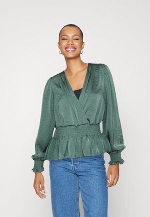 Vero Moda VMMARY SMOCK - Blouse - dark forest