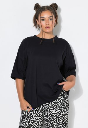 Studio Untold T-SHIRT, OVERSIZE SHAPE, PERLENFRANSEN - T-shirts print - black