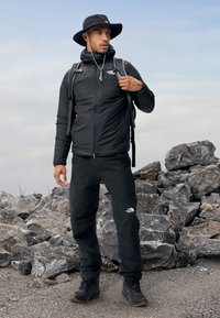 The North Face HIGHER RUN JACKET - Veste coupe-vent - black