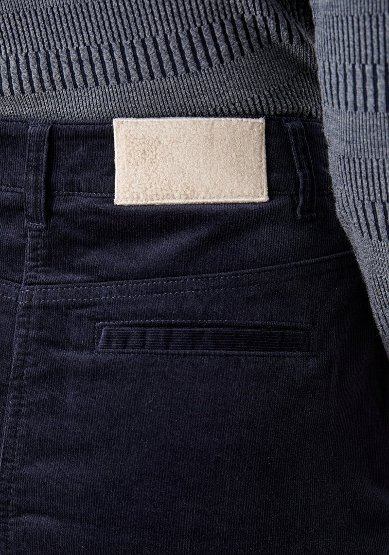 Damen Jeansröcke | s.Oliver MIT SATTELBUND A-Linien-Rock navy/dunkelblau - GY56189 Damen Jeansröcke | s.Oliver MIT SATTELBUND A-Linien-Rock navy/dunkelblau - GY56189