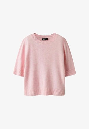 Pull court à manches courtes rose pâle en matériau doux, avec un col et un ourlet côtelés. Le design est légèrement ample avec une coupe décontractée.