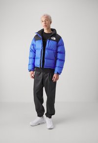 The North Face 1996 RETRO NUPTSE JACKET - Sulejope - solar blue