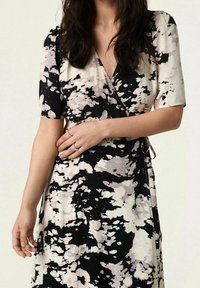 Soaked in Luxury Maxikleid - black