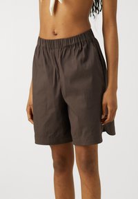 Max Mara Leisure OLIVETO - Šorti - marrone