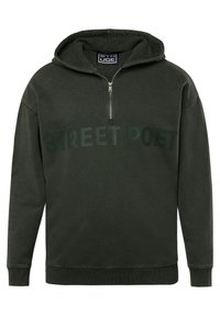 Felpa con cappuccio verde scuro, dotata di colletto con mezza zip, presenta il testo "STREET POET" in lettere verdi a contrasto sul petto, realizzata in cotone.