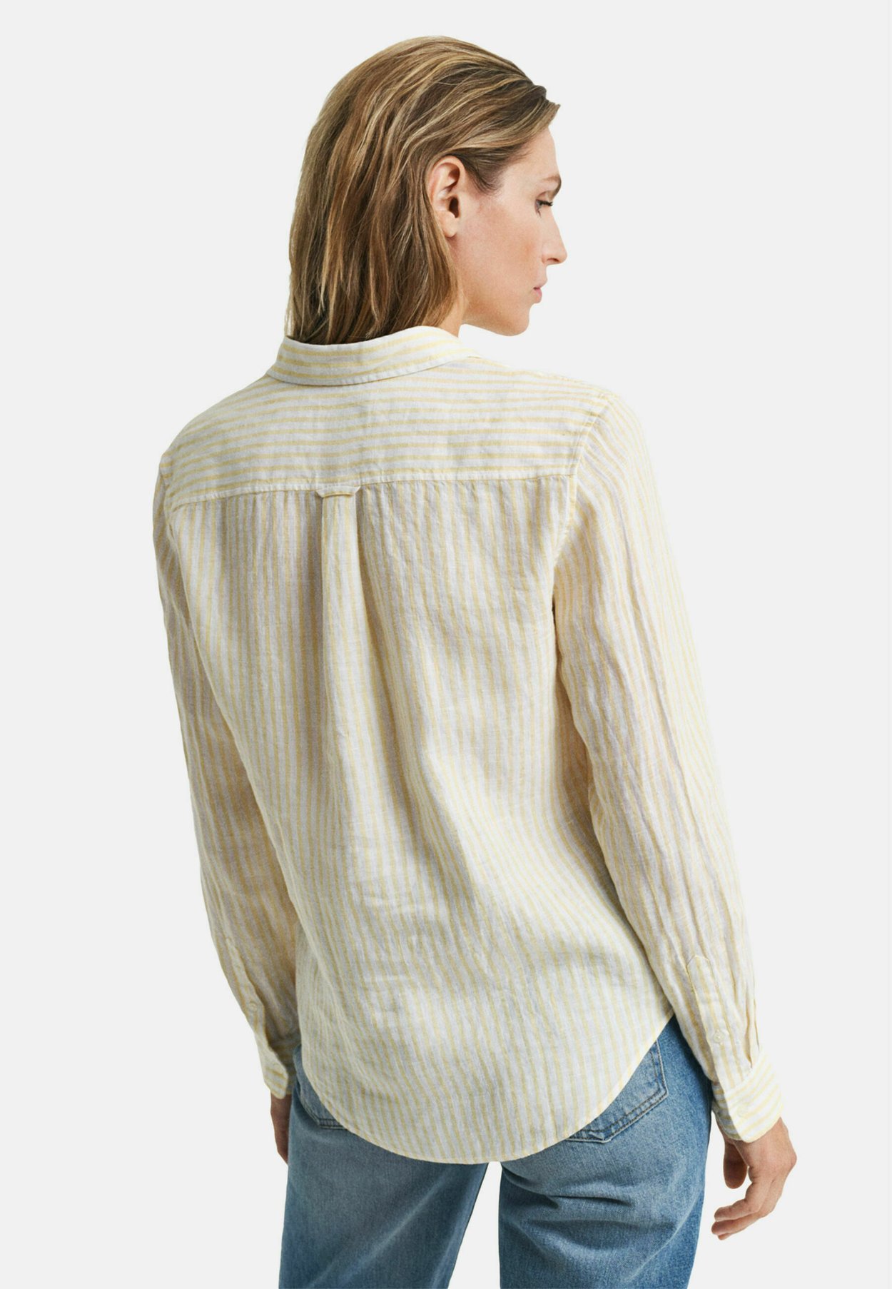 REGULAR FIT STRIPED