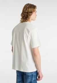 Vans CAKED - Triko s potiskem - white