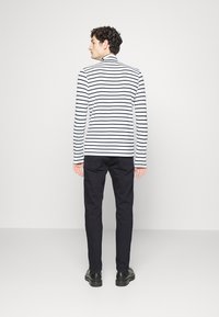 HUGO DARDINI - Camisola de manga comprida - open white