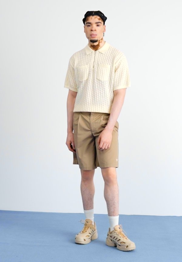 BERMUDA - Shorts - blanch cargo2