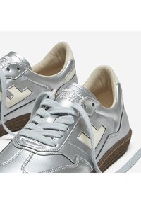 Flamingos' Life Trainers - weiß