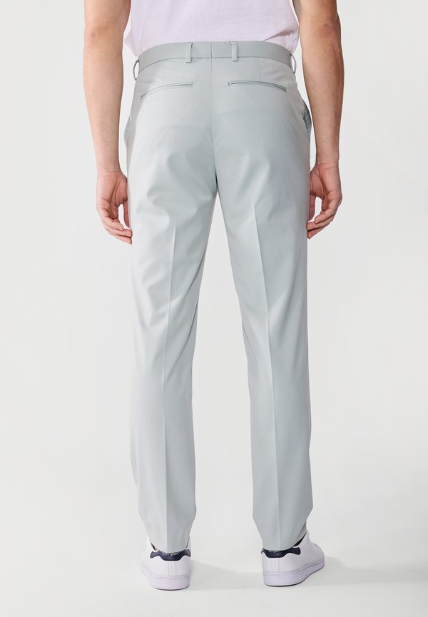 PERFORMANCE STRETCH SUIT - Suit - light mint4