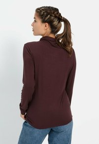 camel active MIT ROLLKRAGEN - Longsleeve - plum