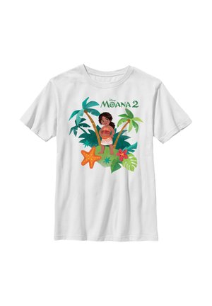Biały T-shirt z kreskówką Moany stojącej przy palmach, roślinach tropikalnych, rozgwiazdy oraz tekstem Disney Moana 2.