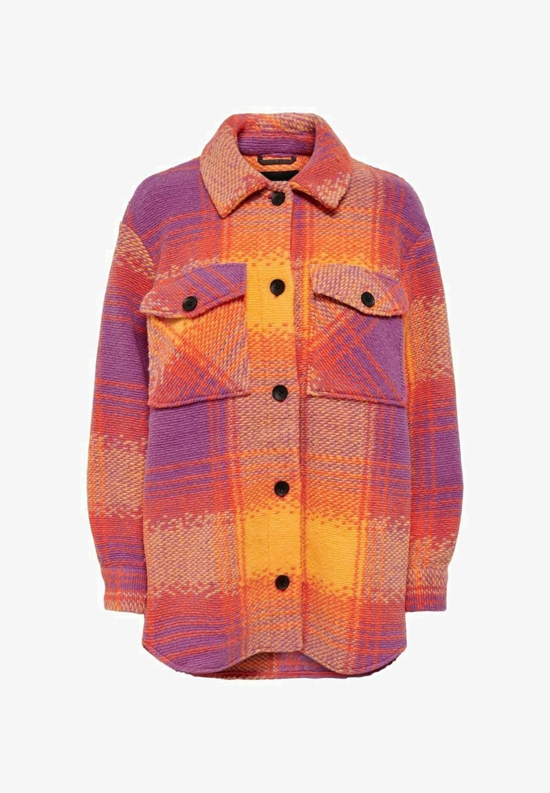 Veste à carreaux à manches longues avec boutons, en tissu texturé aux tons orange, violet et jaune, dotée de deux poches poitrine à rabat avec boutons.