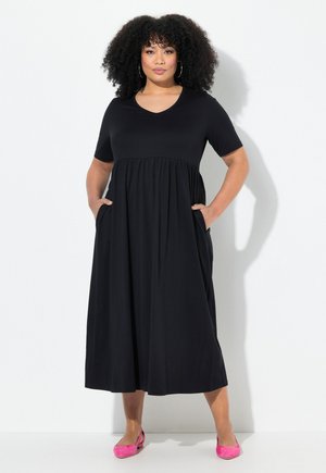 Ulla Popken EMPIRE WAIST SHORT SLEEVE  - Freizeitkleid - black