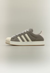 No seleccionado, simple brown/off white