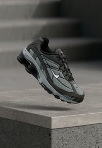 Non sélectionné, light smoke grey/medium ash/ black/photon dust