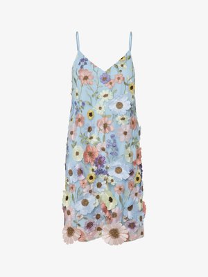 Broderet blomsterkjole i lyseblå, med forskellige blomstermotiver i pastelfarver, med tynde justerbare stropper og en svajende silhuet.
