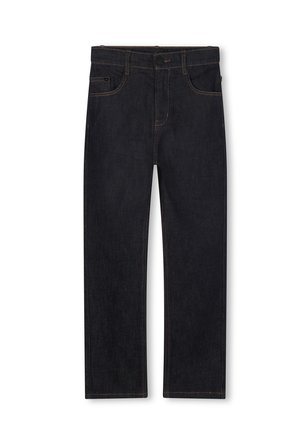 Jeans en denim bleu foncé à jambes droites, avec un bouton à l'avant, une fermeture éclair, des passants de ceinture, des poches avant et une poche à monnaie, présentés sur un fond blanc.